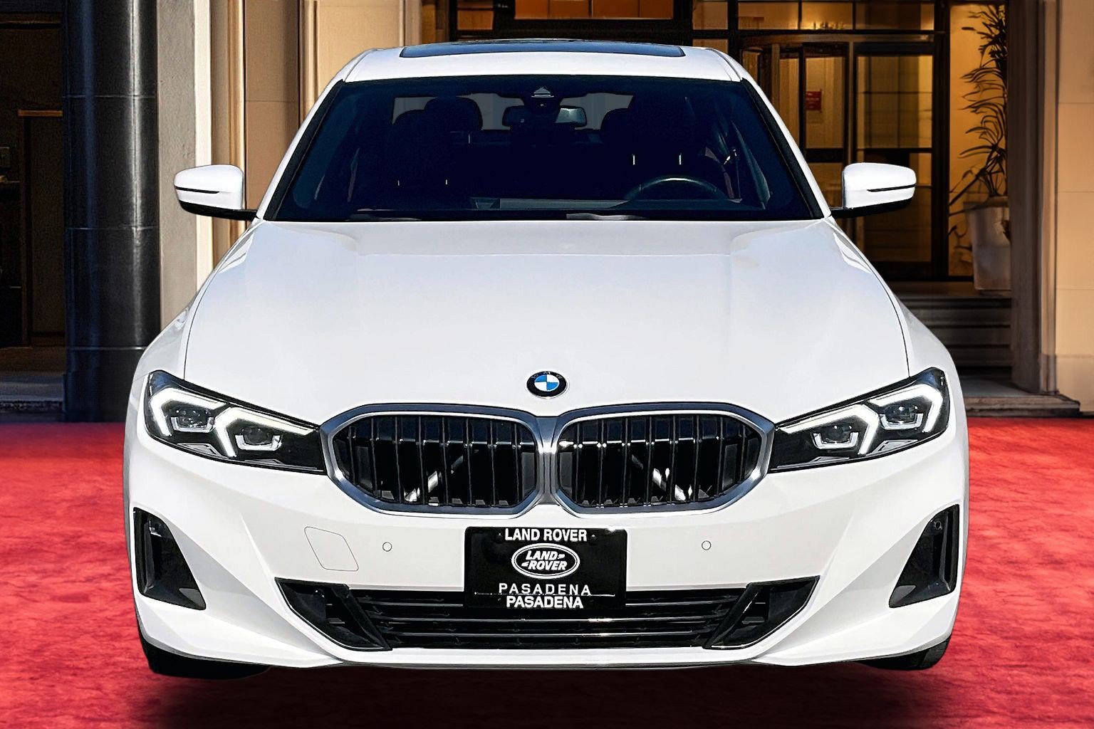 Used 2023 BMW 330i Sedan w/ Convenience Package RWD image 3