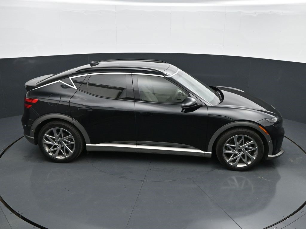 Used 2025 Genesis GV60 Advanced AWD/4WD image 31