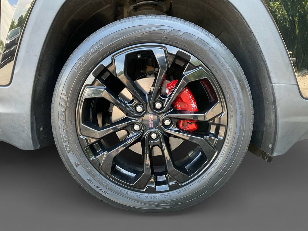 Used 2022 GMC Terrain SLE w/ Elevation Edition AWD/4WD image 16