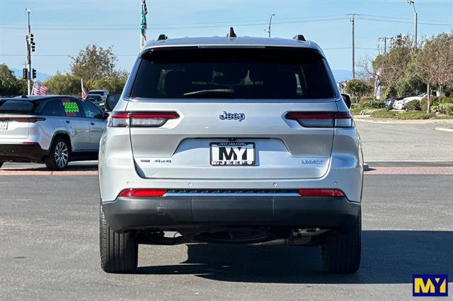 Used 2023 Jeep Grand Cherokee L Laredo w/ Trailer Tow Group (B) image 5