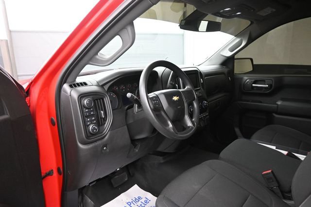 Used 2020 Chevrolet Silverado 1500 Custom w/ Custom Value Package AWD/4WD image 9