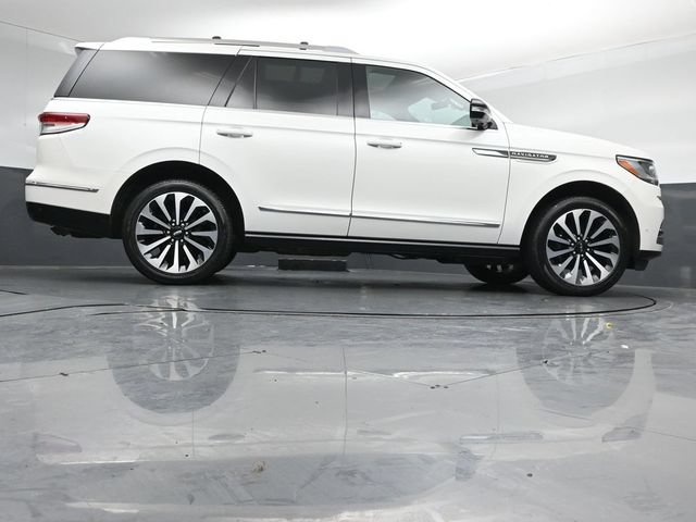 Certified 2023 Lincoln Navigator Reserve AWD/4WD image 46