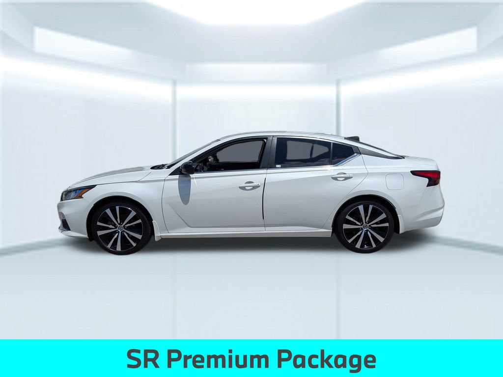 Used 2019 Nissan Altima 2.5 SR FWD image 2