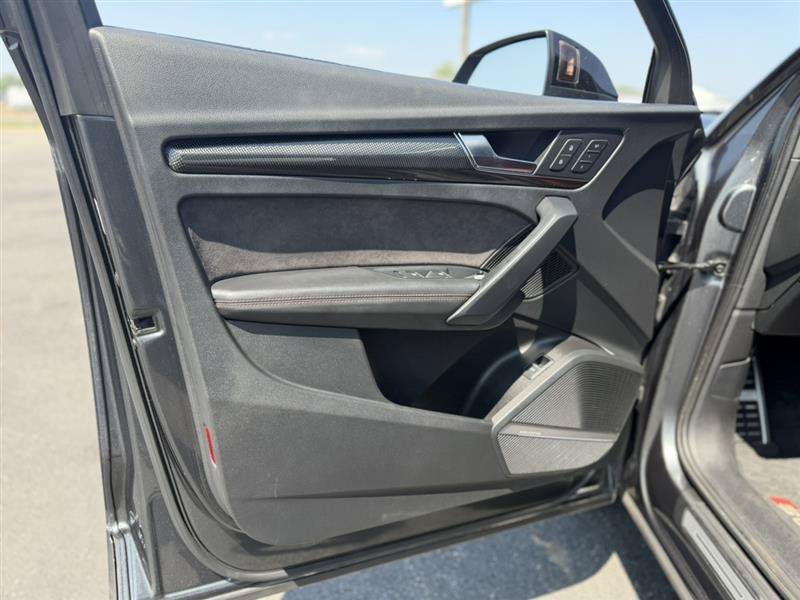 Used 2018 Audi SQ5 Premium Plus w/ Navigation Package AWD/4WD image 10