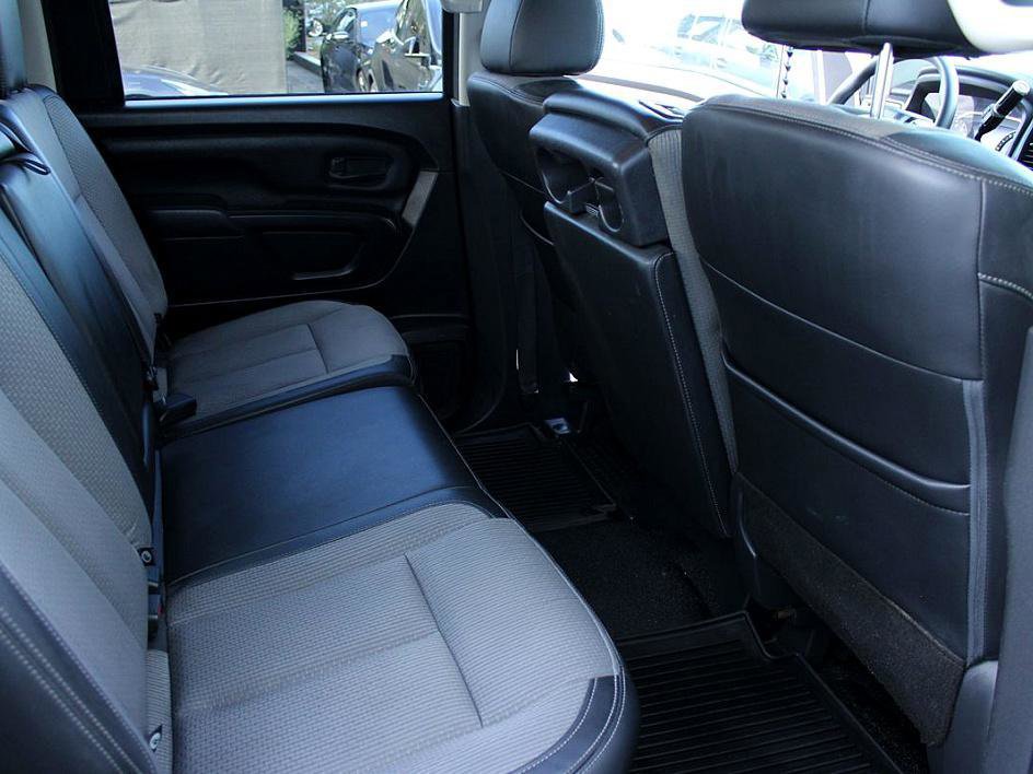 Used 2020 Nissan Titan S w/ S Utility Package image 14