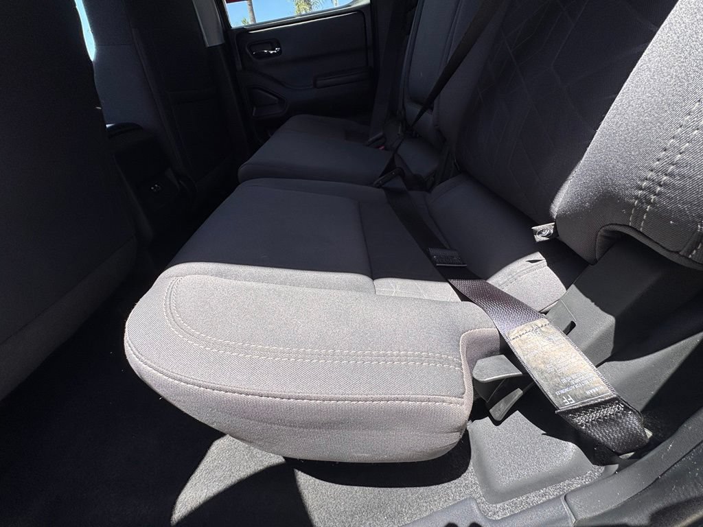 Certified 2025 Nissan Frontier SV RWD image 20