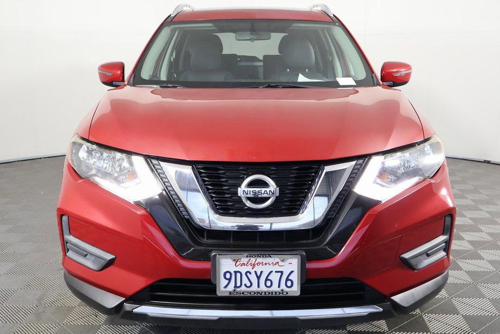 Used 2017 Nissan Rogue SV FWD video 2