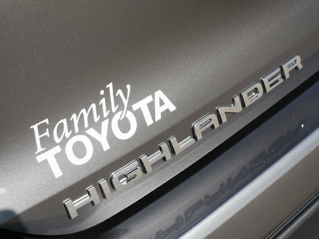 New 2026 Toyota Highlander XSE AWD/4WD image 9