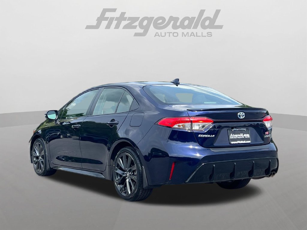 Used 2023 Toyota Corolla SE w/ SE Package FWD image 9