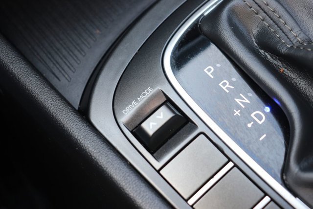 Used 2025 Hyundai Kona SEL image 17