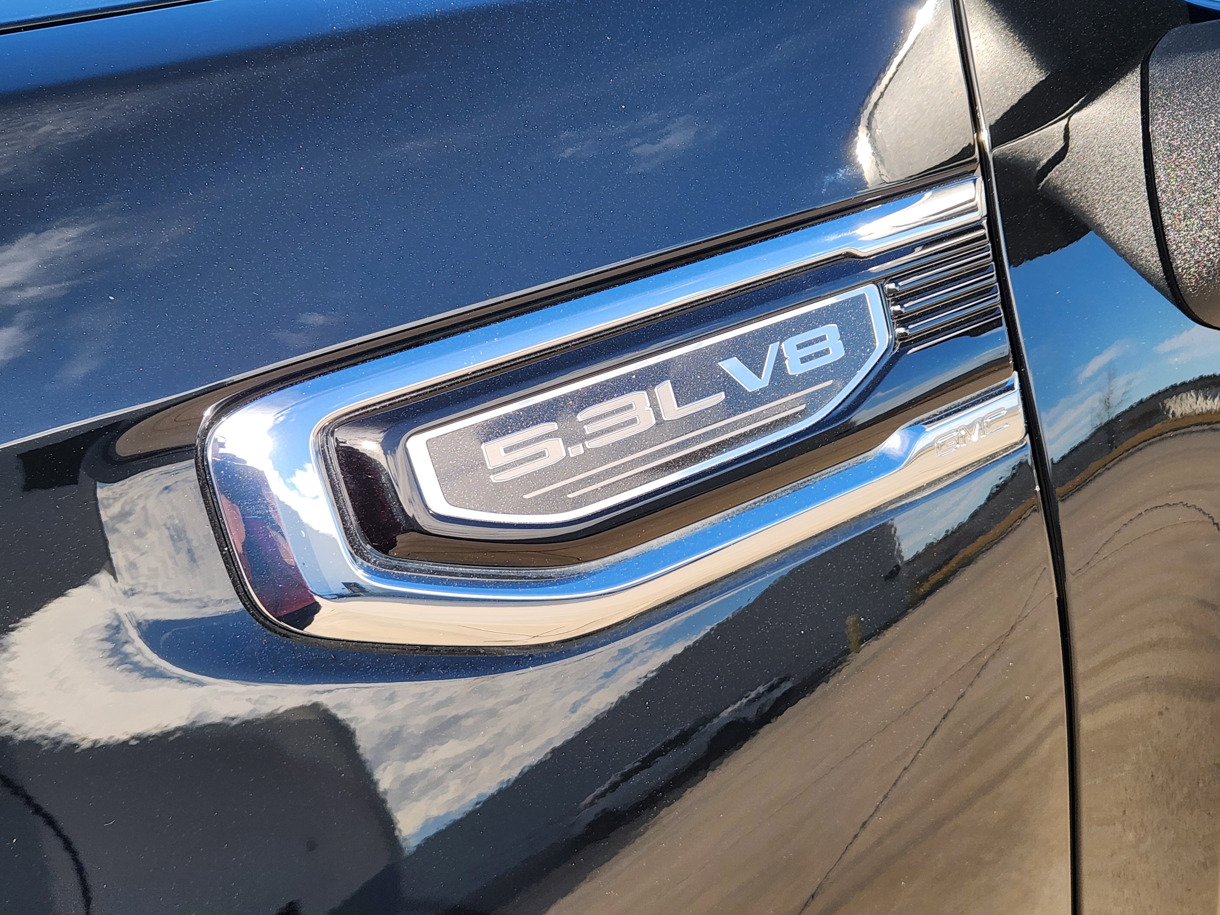 Used 2023 GMC Sierra 1500 SLT w/ SLT Convenience Package image 12