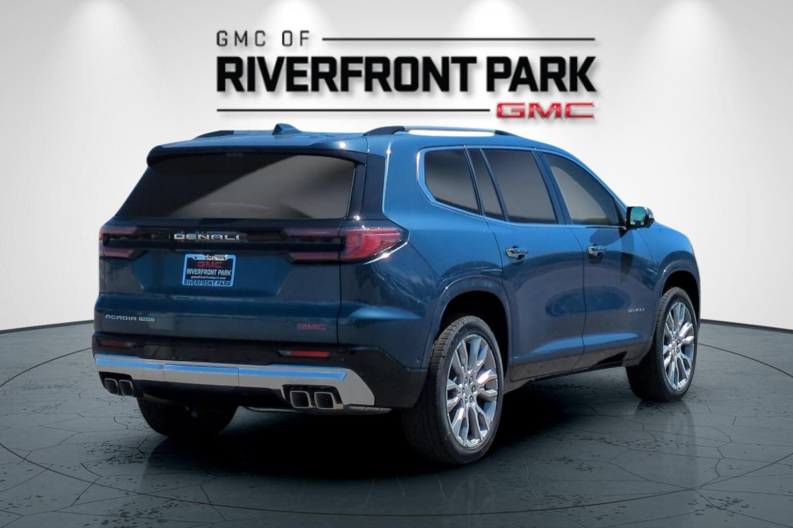New 2026 GMC Acadia Denali w/ Super Cruise Package AWD/4WD image 3