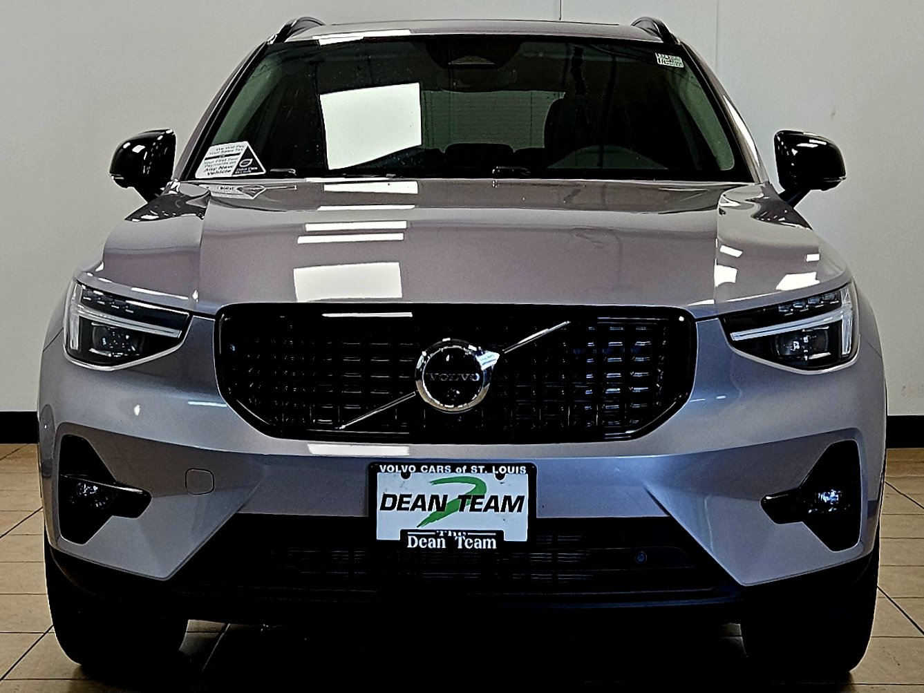 New 2026 Volvo XC40 B5 Plus w/ Climate Package AWD/4WD image 7