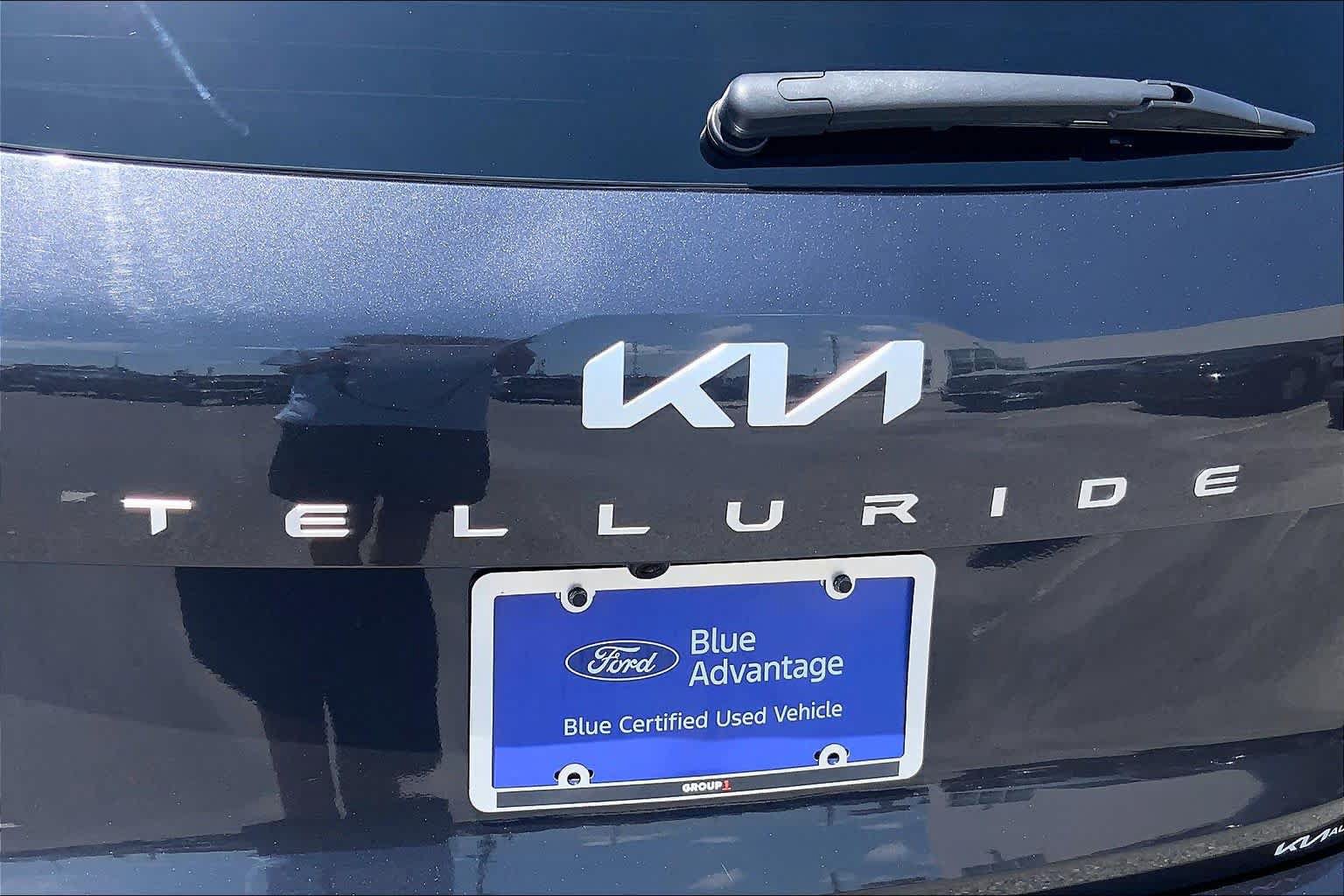 Used 2025 Kia Telluride SX w/ SX Captain's Chair Package FWD image 31