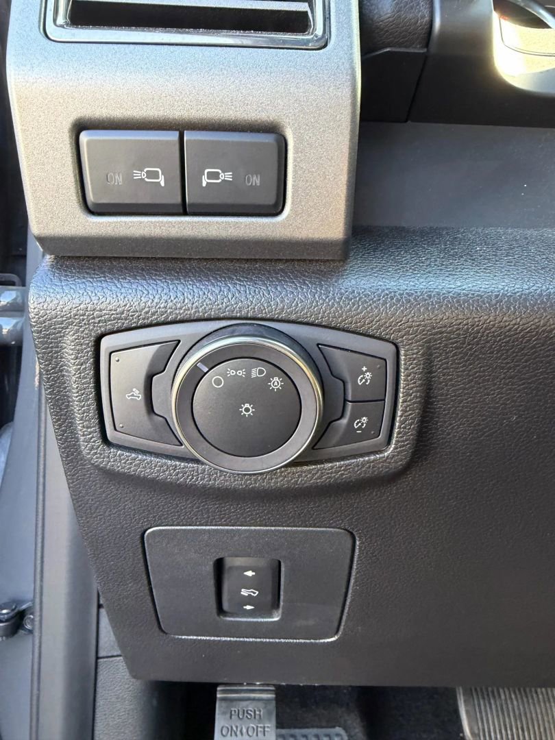 Used 2018 Ford F150 Raptor w/ Equipment Group 802A Luxury AWD/4WD image 30