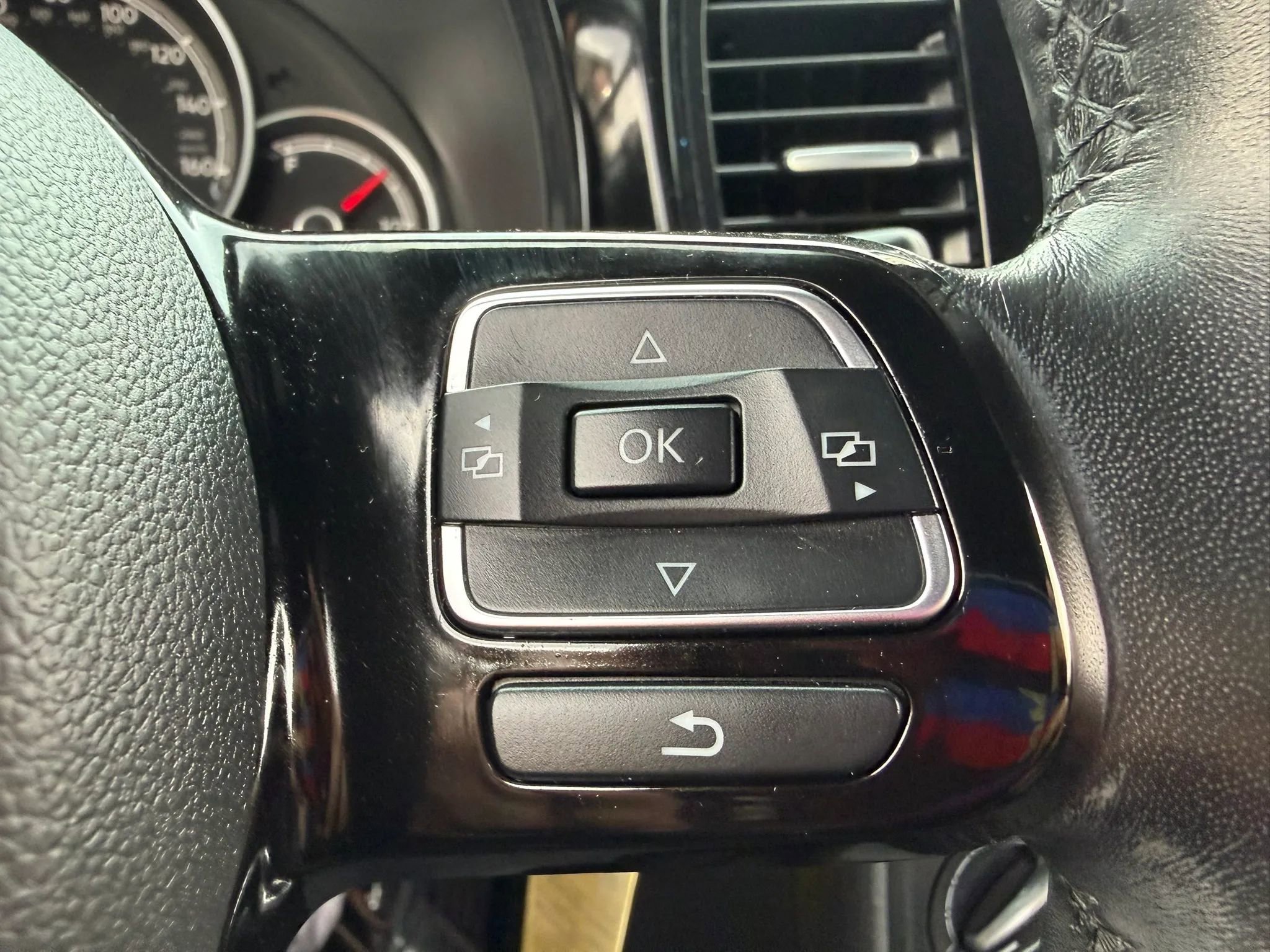 Used 2019 Volkswagen Beetle 2.0T S image 26