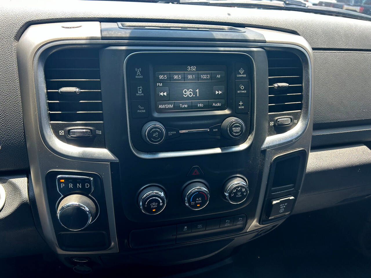 Used 2014 RAM 1500 Big Horn image 14