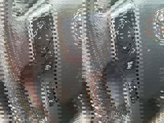 Used 2017 Toyota Tacoma SR5 image 8