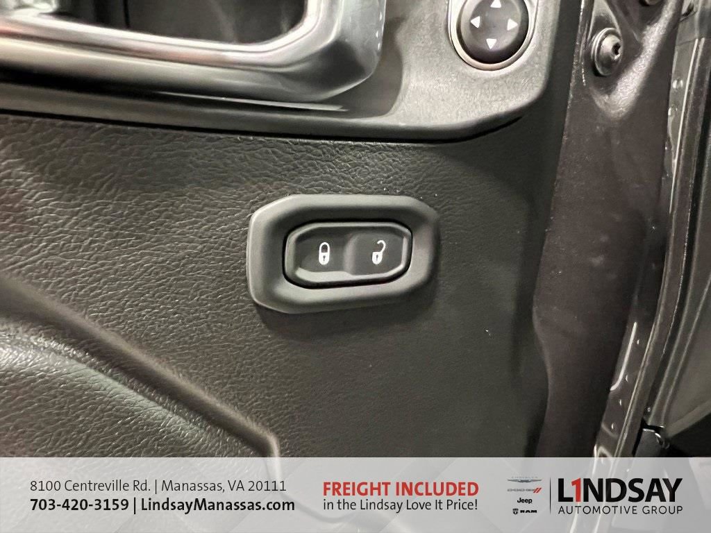 New 2026 Jeep Wrangler Unlimited Rubicon w/ Safety Group image 21