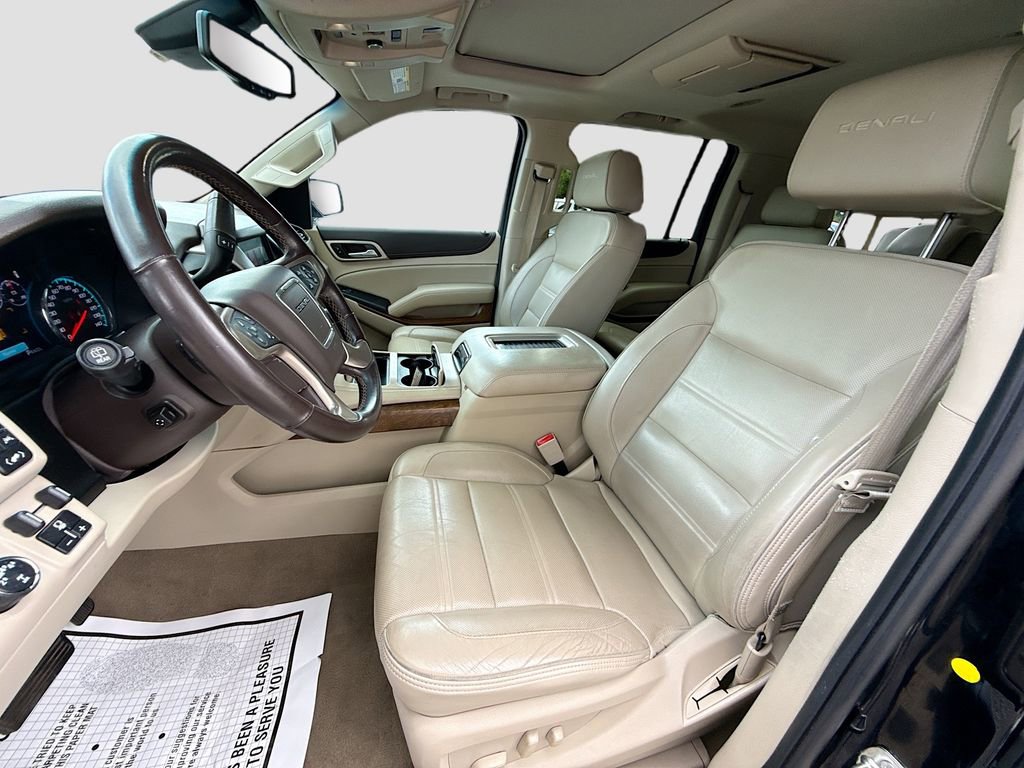 Used 2020 GMC Yukon XL Denali w/ Denali Ultimate Package image 22