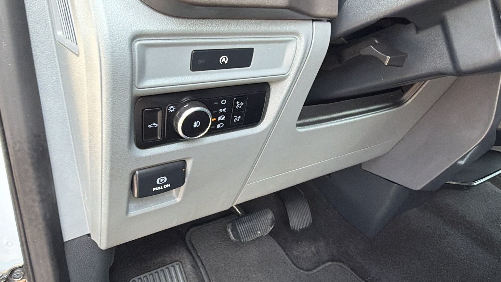 Used 2025 Ford F150 XLT w/ Equipment Group 301A Standard AWD/4WD image 25