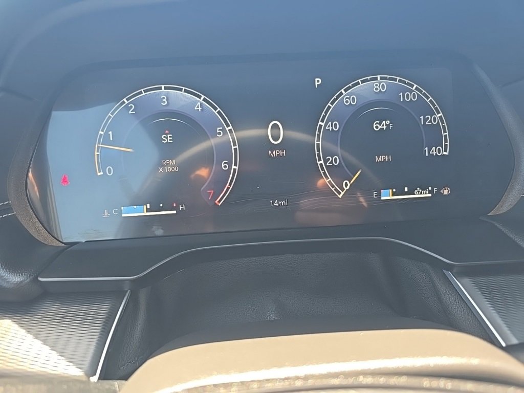 New 2025 Jeep Grand Cherokee Altitude image 35