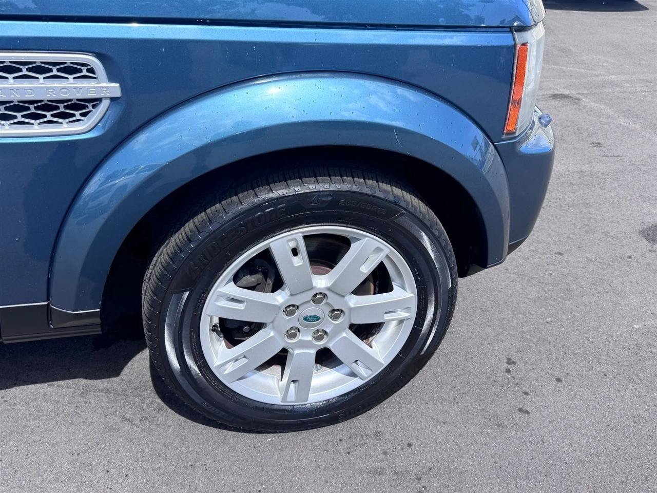 Used 2012 Land Rover LR4 AWD/4WD image 23