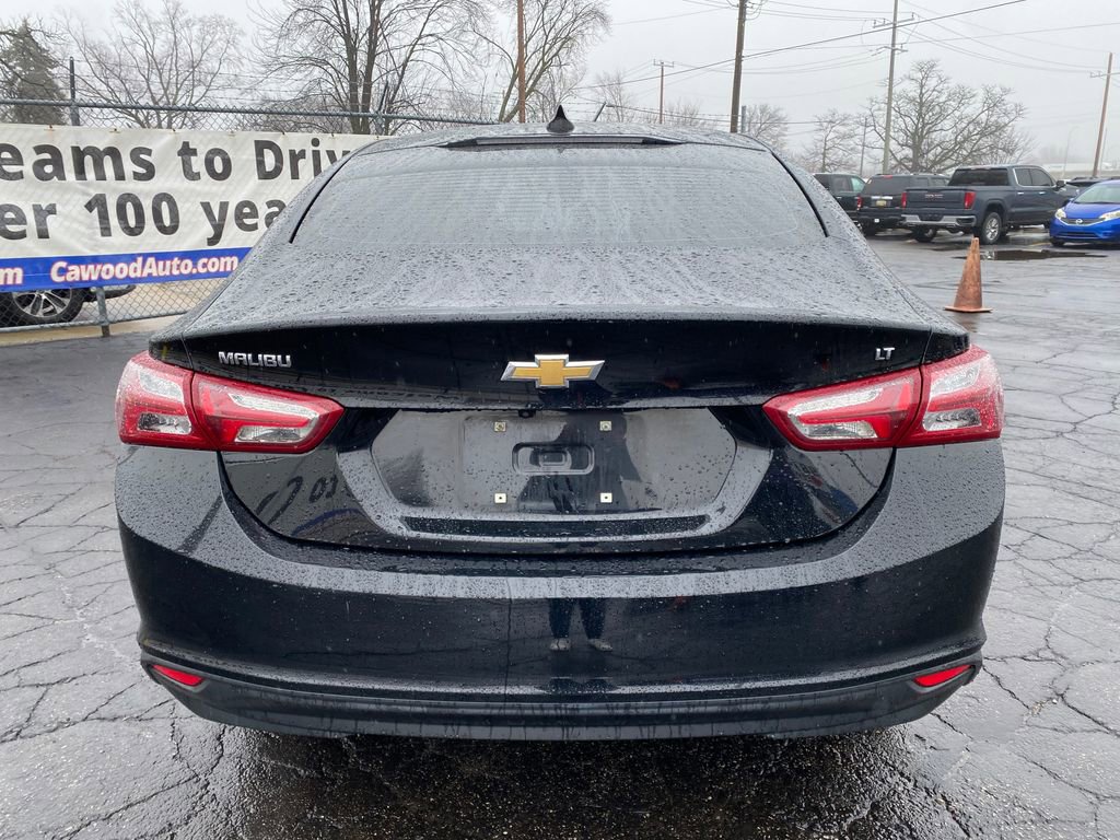 Used 2021 Chevrolet Malibu LT image 3