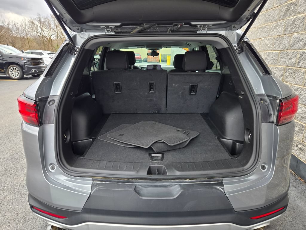 Used 2025 Chevrolet Blazer LT FWD image 35