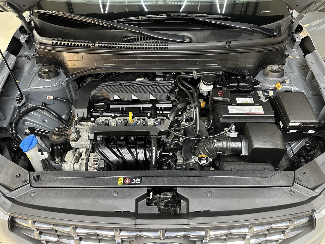 Used 2022 Hyundai Venue SEL w/ Cargo Package image 7