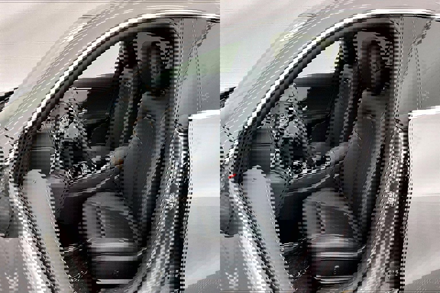 Used 2022 Mercedes-Benz CLA 250 image 16