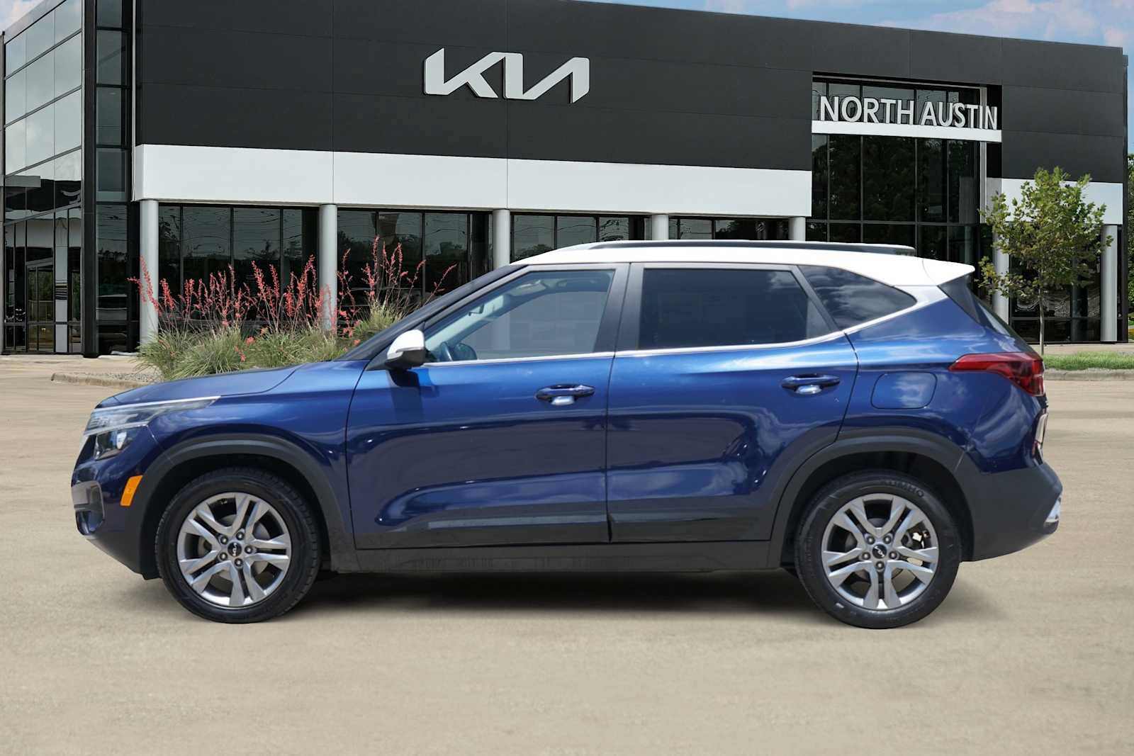 Used 2022 Kia Seltos S FWD image 3