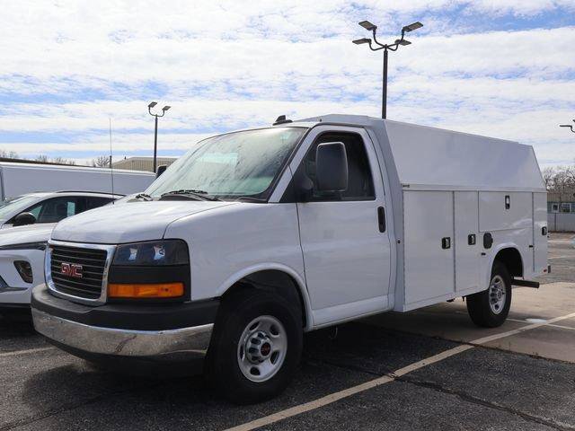 New 2025 GMC Savana 3500 w/ Power Convenience Package image 3