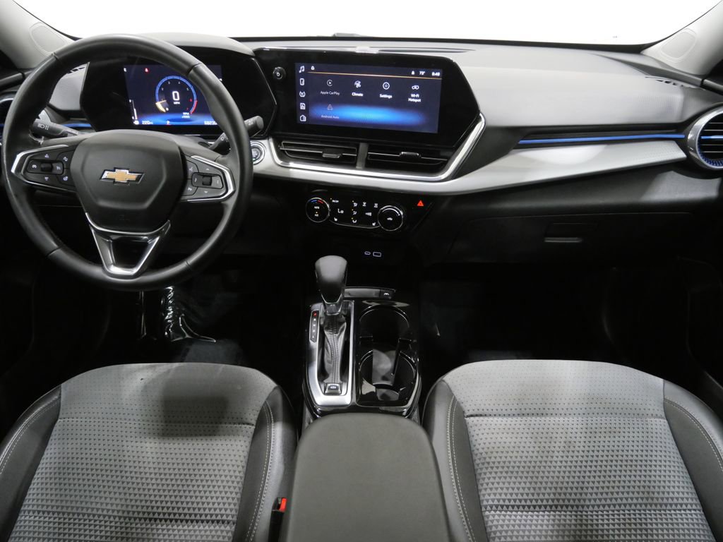 Used 2024 Chevrolet Trax LT w/ Driver Confidence Package FWD image 10