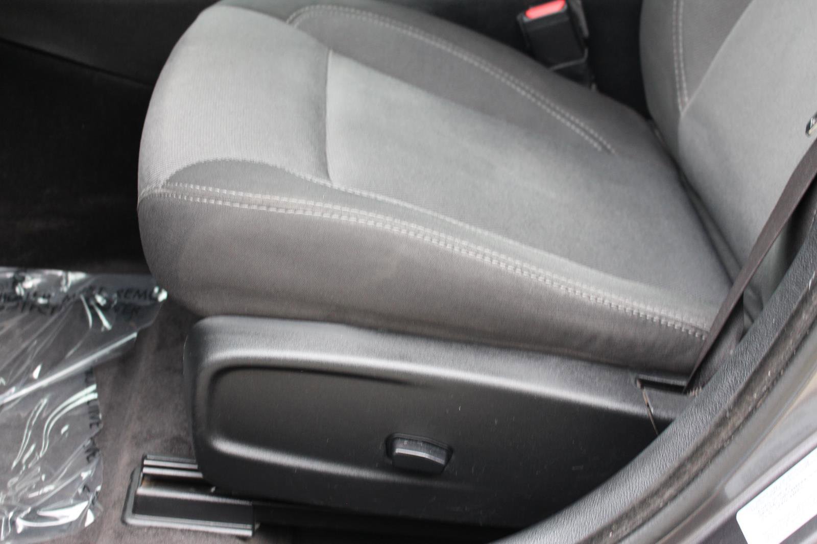 Used 2018 Dodge Charger SXT w/ Blacktop Package image 25