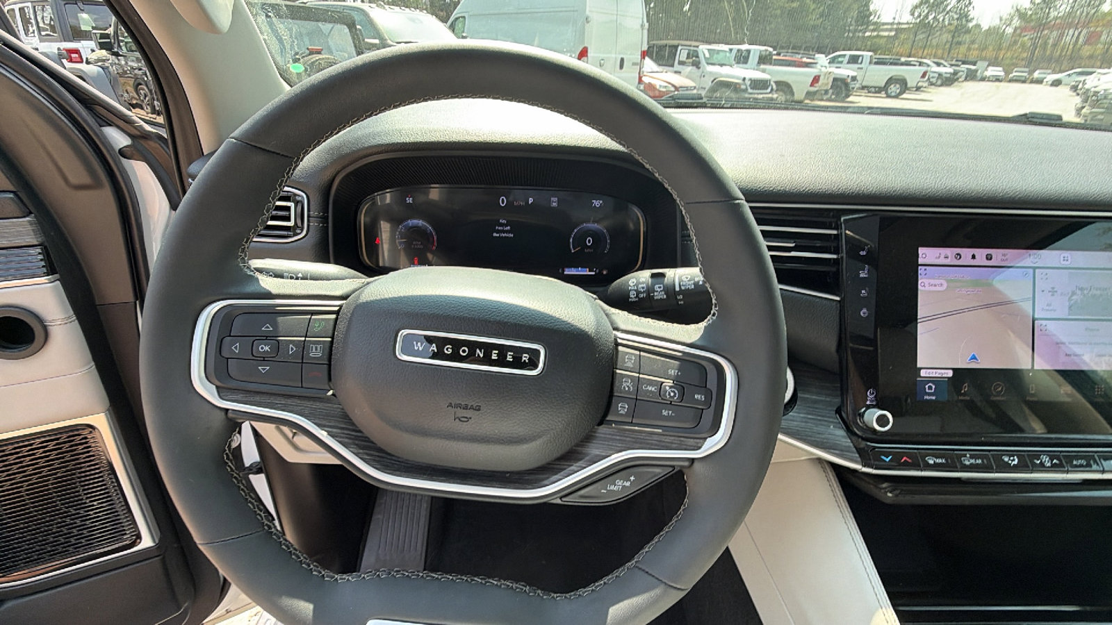 Used 2024 Jeep Wagoneer L Series III w/ Premium Group I image 27