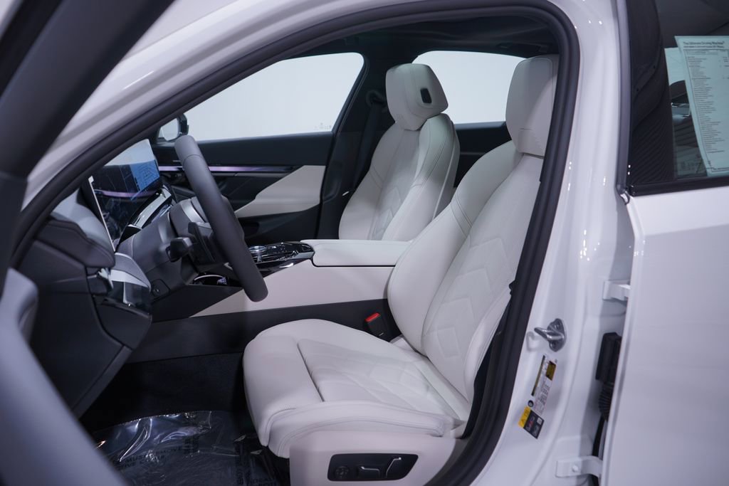 New 2026 BMW i5 eDrive40 w/ M Sport Package image 7