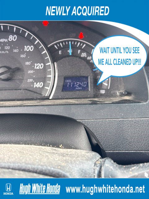 Used 2015 Toyota Camry LE FWD image 1