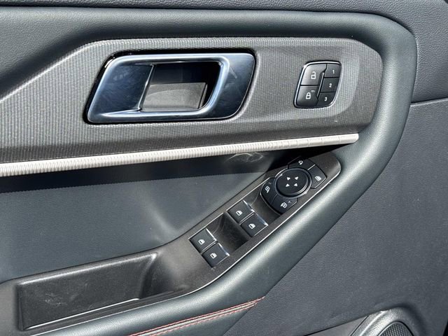 Used 2025 Ford Explorer ST image 21