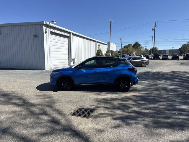 Used 2023 Nissan Kicks SR w/ SR Premium Package FWD image 8