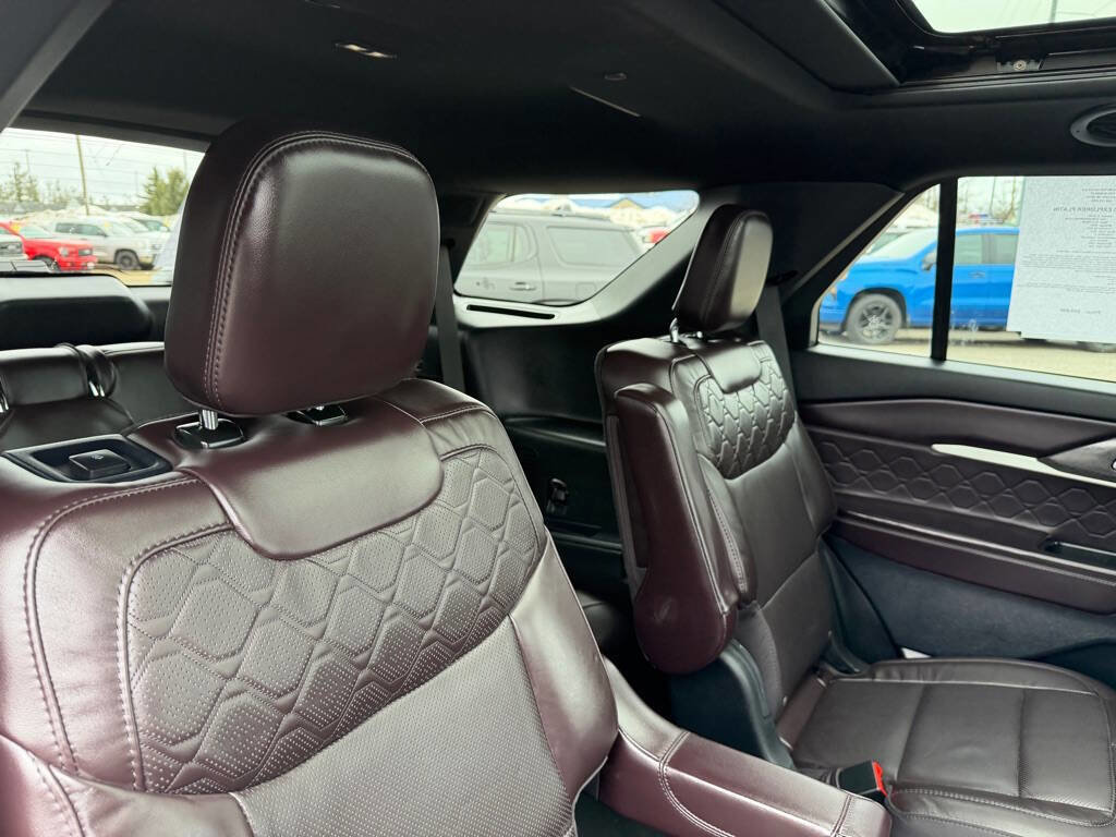 Used 2025 Ford Explorer Platinum w/ LUX Leather Package image 52