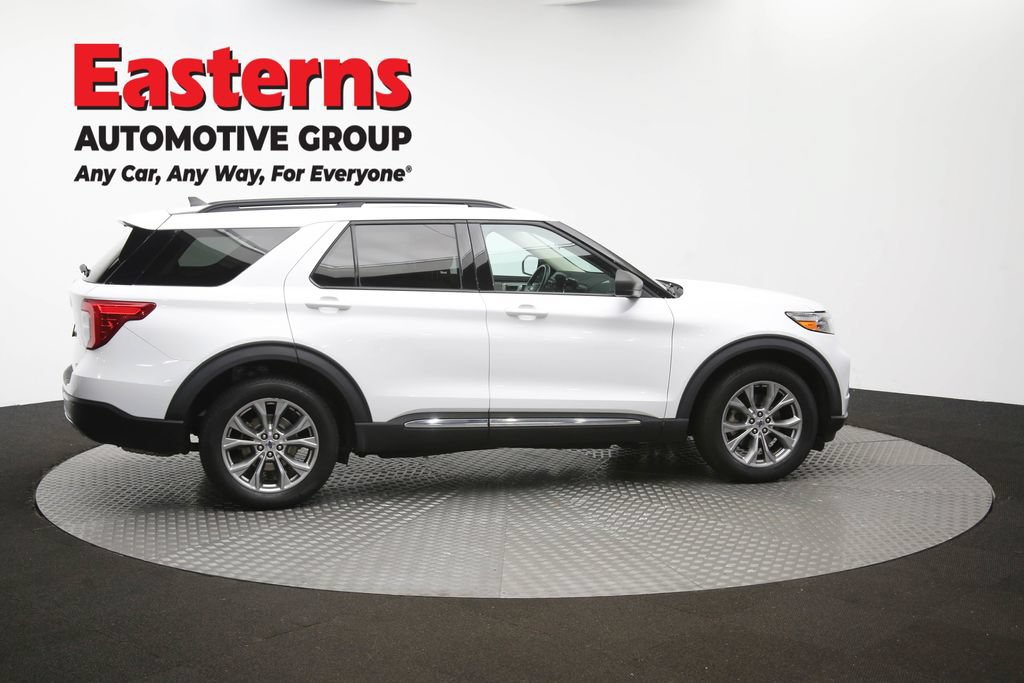 Used 2022 Ford Explorer XLT w/ Equipment Group 202A AWD/4WD image 47