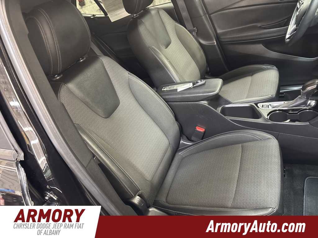 Used 2021 Buick Encore GX Preferred w/ Cold Weather Comfort Package image 35