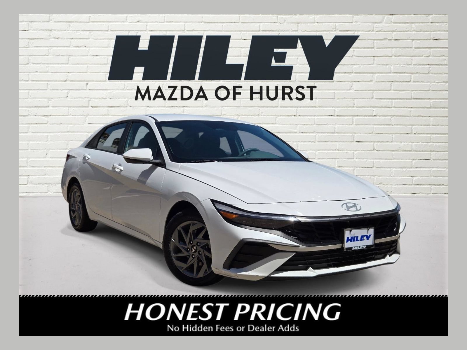 Used 2024 Hyundai Elantra SEL FWD image 1