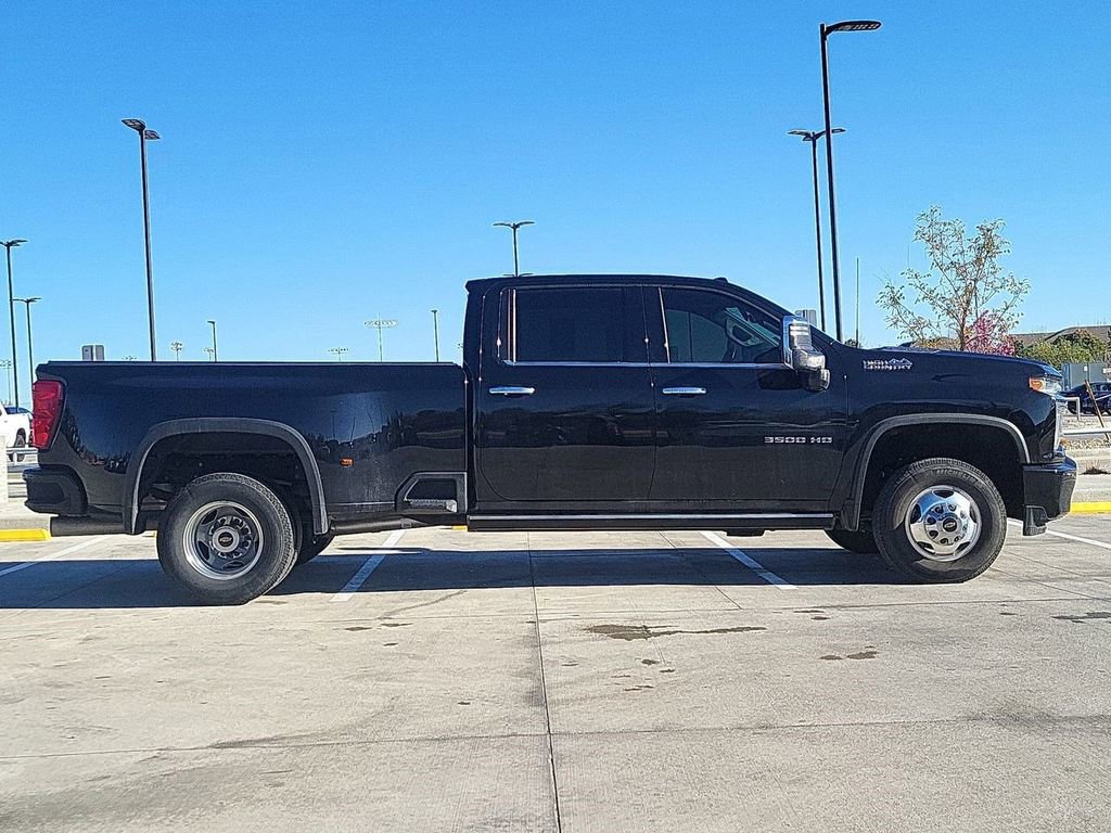 Used 2023 Chevrolet Silverado 3500 High Country image 9