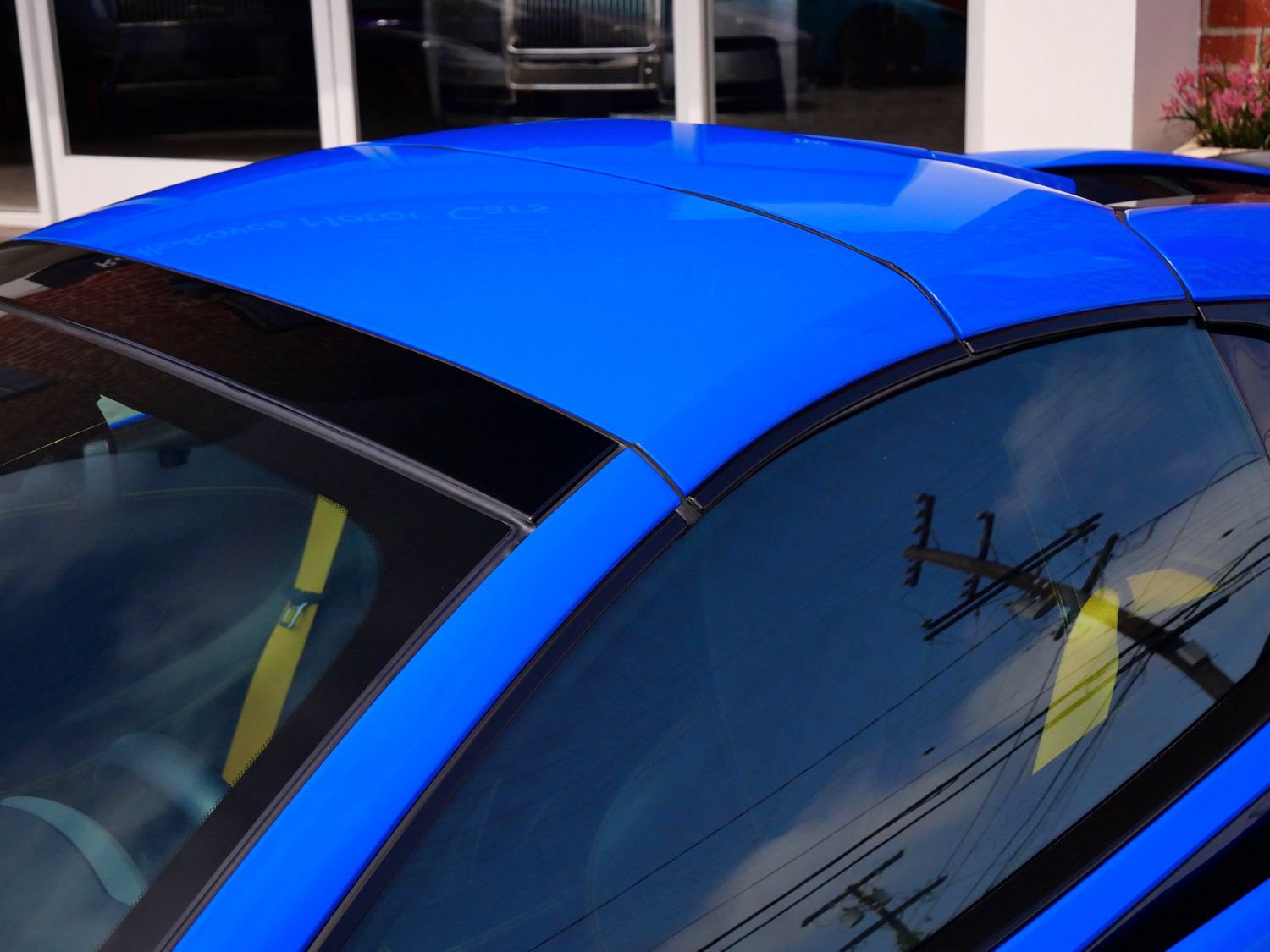 Used 2020 McLaren 570S Spider RWD image 17