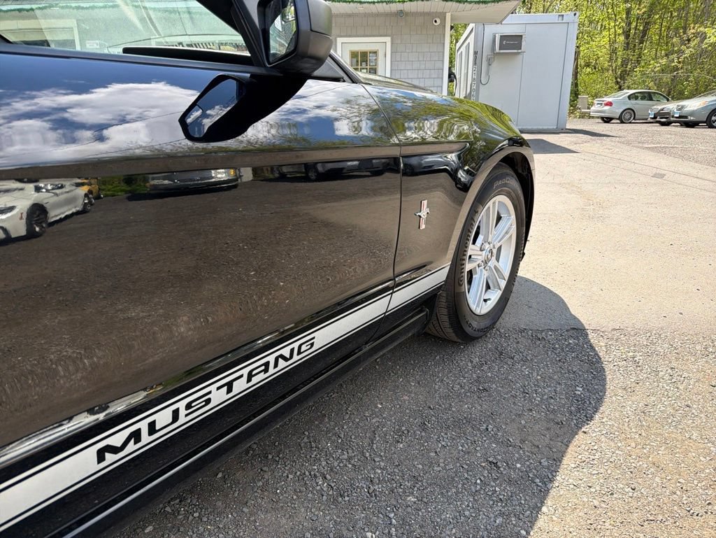 Used 2014 Ford Mustang Convertible RWD image 16