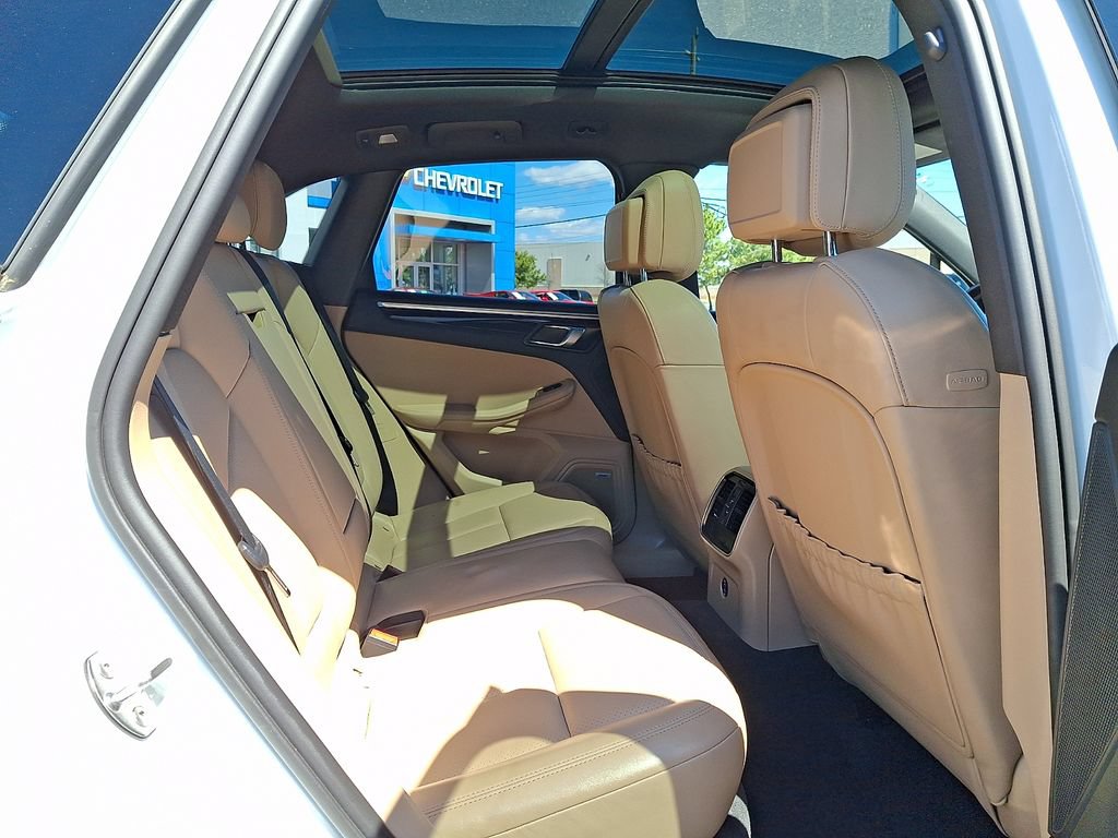 Used 2021 Porsche Macan S AWD/4WD image 20