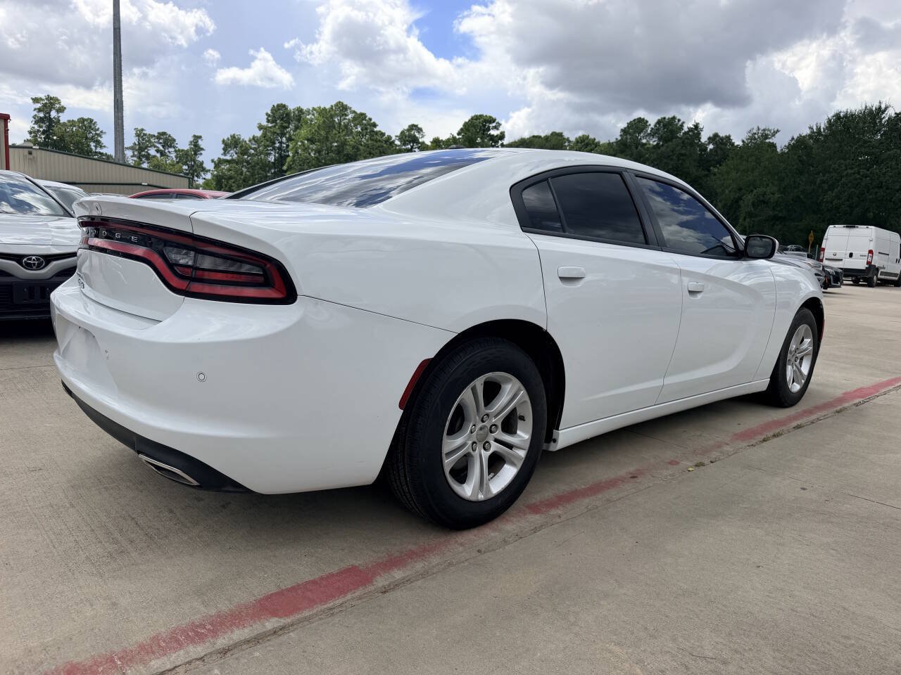 Used 2022 Dodge Charger SXT RWD image 7