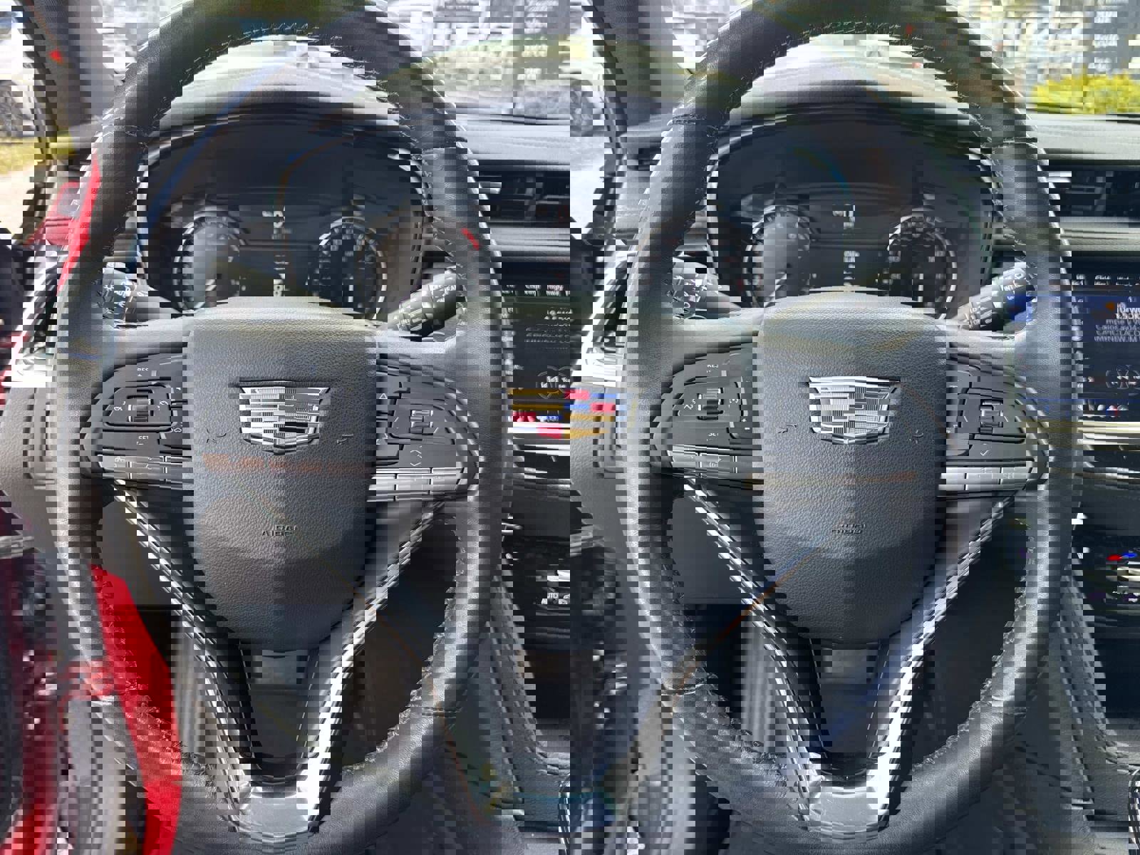 Certified 2023 Cadillac XT6 Luxury image 31